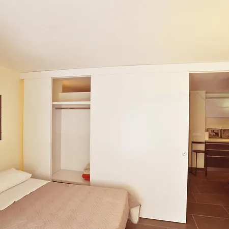 Bed & Breakfast Art House Quartu - Margine Rosso 3*