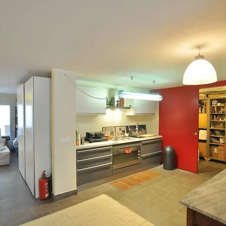 Art House Quartu - Margine Rosso