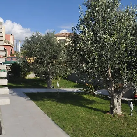 Bed & Breakfast Art House Quartu - Margine Rosso 3*