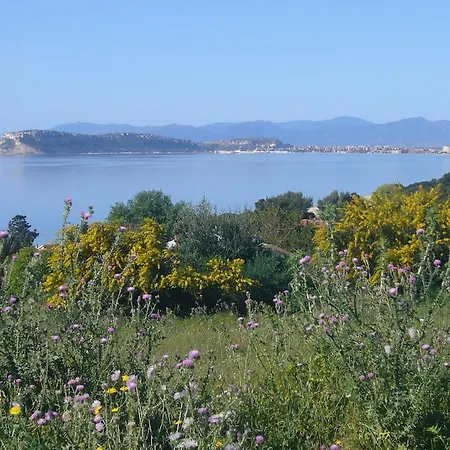 Bed & Breakfast Art House Quartu - Margine Rosso