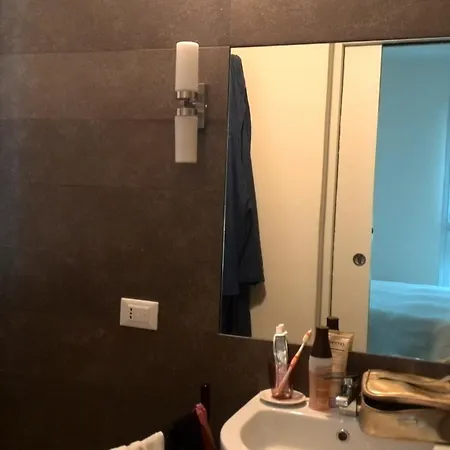 Art House Quartu - Margine Rosso Panzió 4*