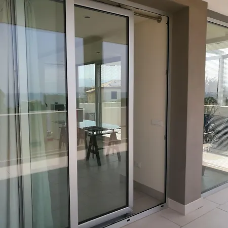 Art House Quartu - Margine Rosso Quartu SantʼElena