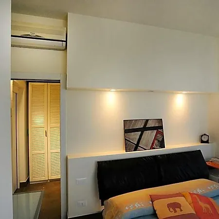 Art House Quartu - Margine Rosso לינה וארוחת בוקר Quartu SantʼElena