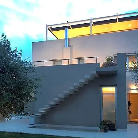 Art House Quartu - Margine Rosso Panzió