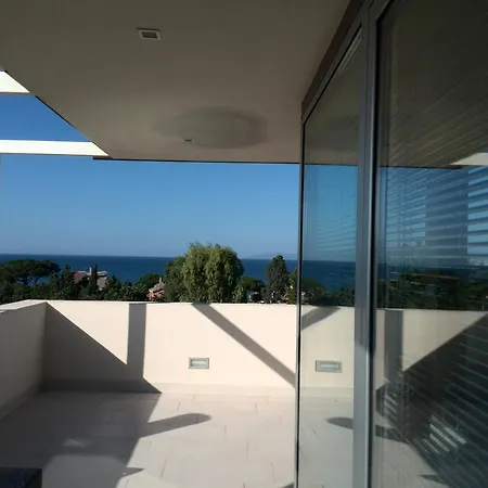 Art House Quartu - Margine Rosso Quartu SantʼElena