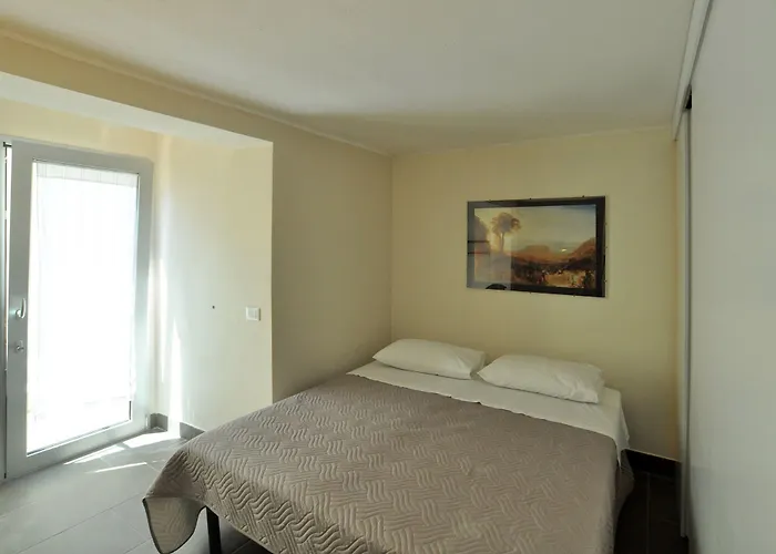 Art House Quartu - Margine Rosso 4*